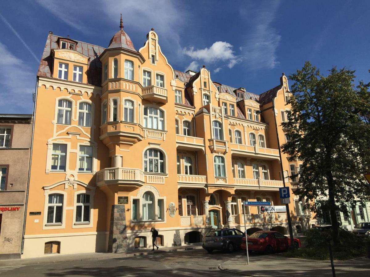 Апартаменты Dk Apartament Romantyczny Ольштын Экстерьер фото